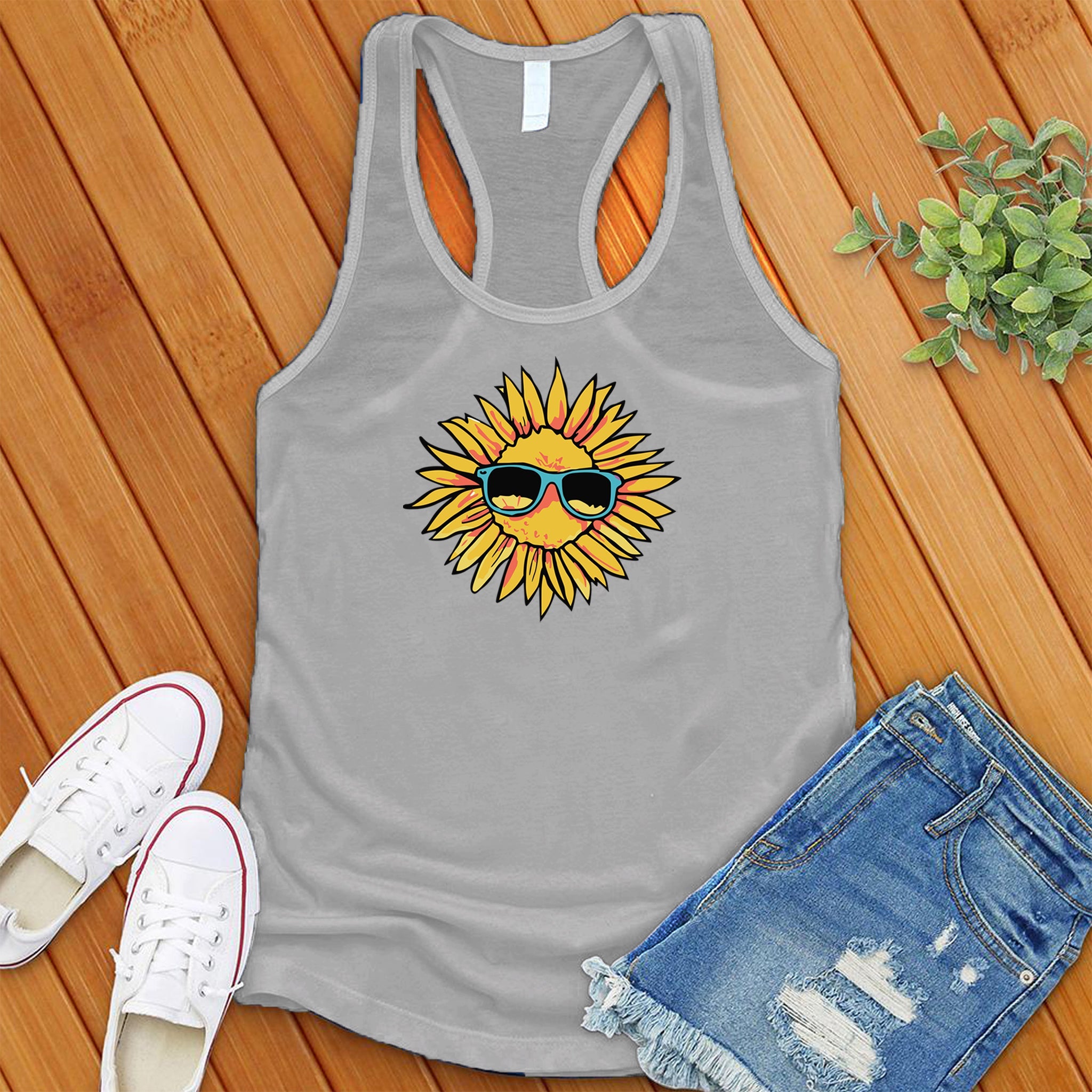 Chillin Sunflower Women's Tank Top - Love Tees