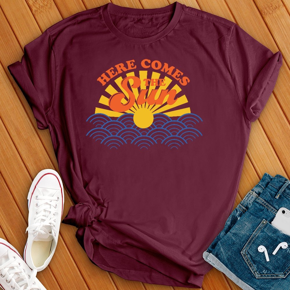 Here Comes The Sun Tee - Love Tees